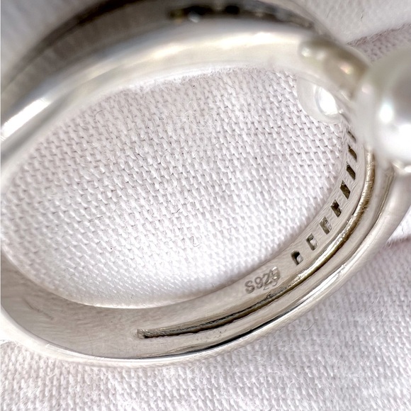 .925 Sterling Silver Cz & Simulated Pearl Ring - Picture 13 of 16